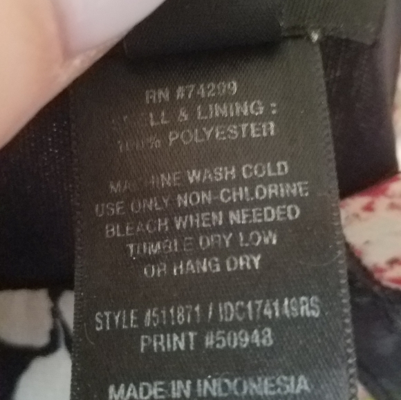 Beautiful Floral Print Dress - Picture 12 of 12